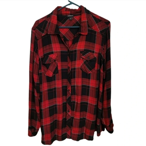 Torrid Black & Red plaid Button Down shirt - Picture 1 of 6